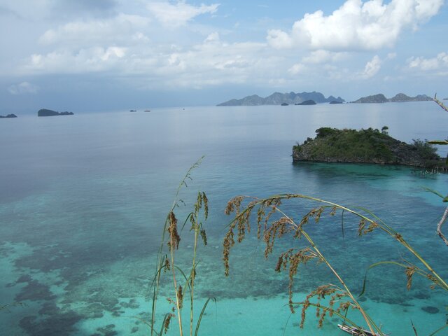 Vue du Misool Eco Resort