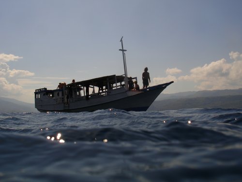 Le bateau de plongée 01