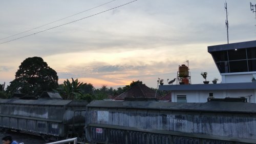 Bandar-Lampung On ze train Gare au matin