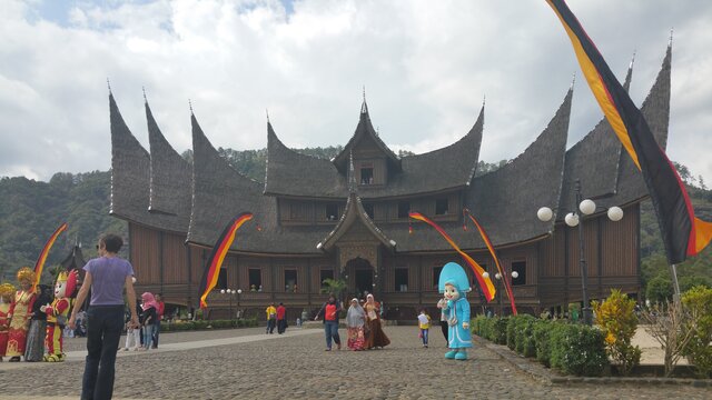 BukitTingi Palais Minangkabau06