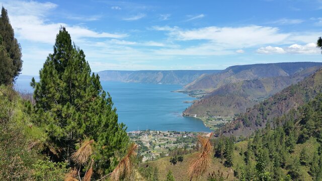 Lac Toba Vue de la route du départ01