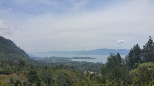 Lac Toba Vue sur Lac02