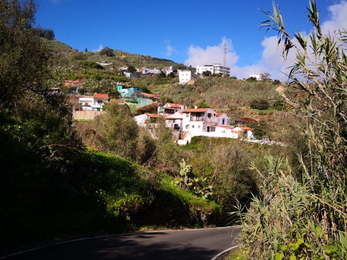 Sur la route depuis Arbejales vers Teror